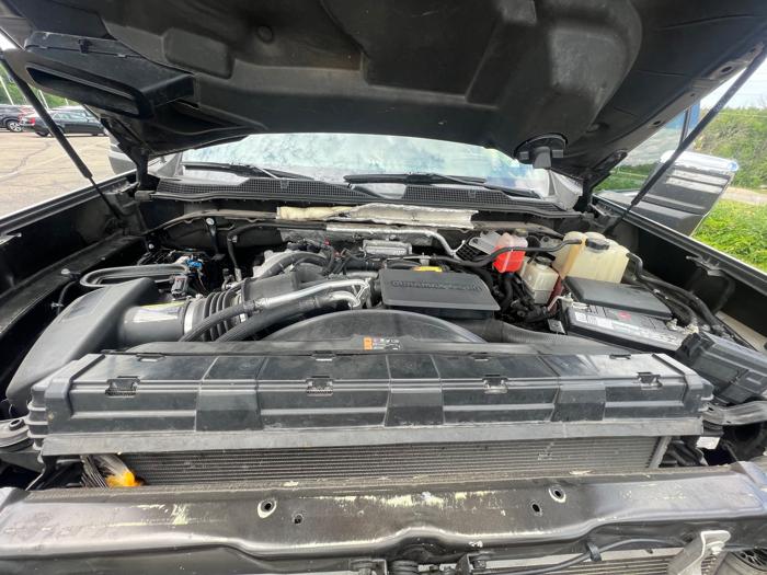 2020 chevrolet silverado-2500hd high-country-crew-cab-short-box-4wd with 54725 miles for sale near savage, minnesota 1ef0ef491ffc48c6bb2b03b2aeb9cc2c.jpeg