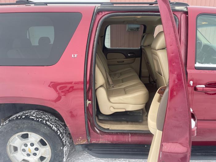 2010 chevrolet suburban lt-1500-4wd with 193783 miles for sale near annandale, minnesota 1ef3a10f9e294430a368d899d2fe9fb6.jpeg