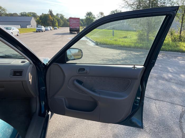 1998 honda civic lx-sedan with 137756 miles for sale near elk-river, minnesota 1efe1b899f37453fa06df30f11ac1751.jpeg