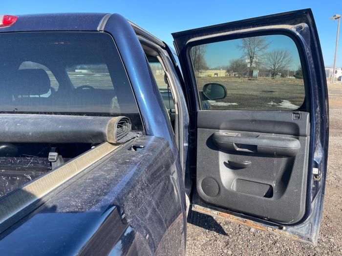 2011 chevrolet silverado-1500 lt-crew-cab-4wd with 242336 miles for sale near hastings, minnesota 1f4533f71b4e48a8979fb0f43982b1ec.jpeg