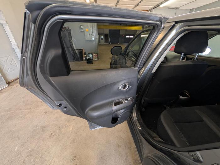 2013 nissan juke s-awd with 167281 miles for sale near elk-river, minnesota 1f5d4fe186384d39841622bb3b3b4cf3.jpg