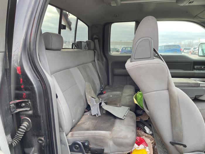 2004 ford f-150 xl with 243495 miles for sale near elk-river, minnesota 1f5ff276d03a42358b3da883140d88ca.jpg