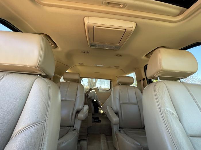 2007 gmc yukon-xl sle-1-1-2-ton-4wd with 258851 miles for sale near burnsville, minnesota 1f6588b3e1824b9fadf4804009edbf45.jpeg