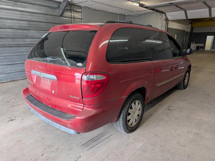 2006 chrysler town-&-country touring with 162857 miles for sale near elk-river, minnesota 1f6c74f4cb7e43bdaabc5a7f63c634b8.jpg