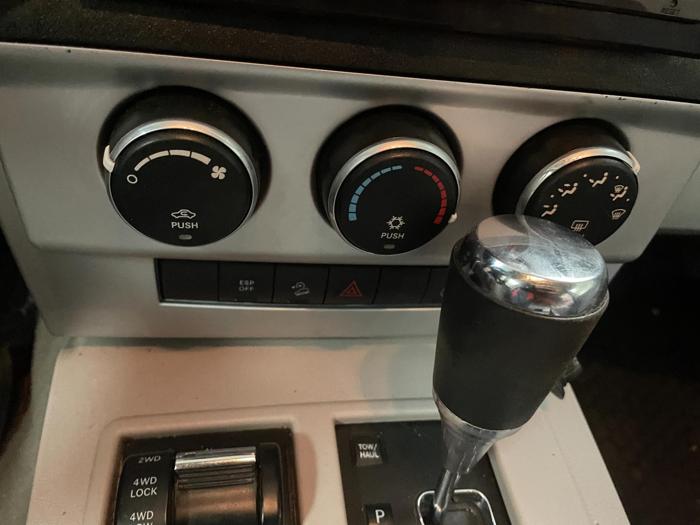 2008 jeep liberty sport with 194517 miles for sale near elk-river, minnesota 1f6db11f4b394d1b80f83e9ce03893aa.jpg