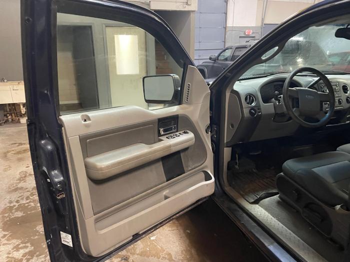 2005 ford f-150 styleside with 169393 miles for sale near elk-river, minnesota 1f709520f56a46fbbb527484ac8a71db.jpg