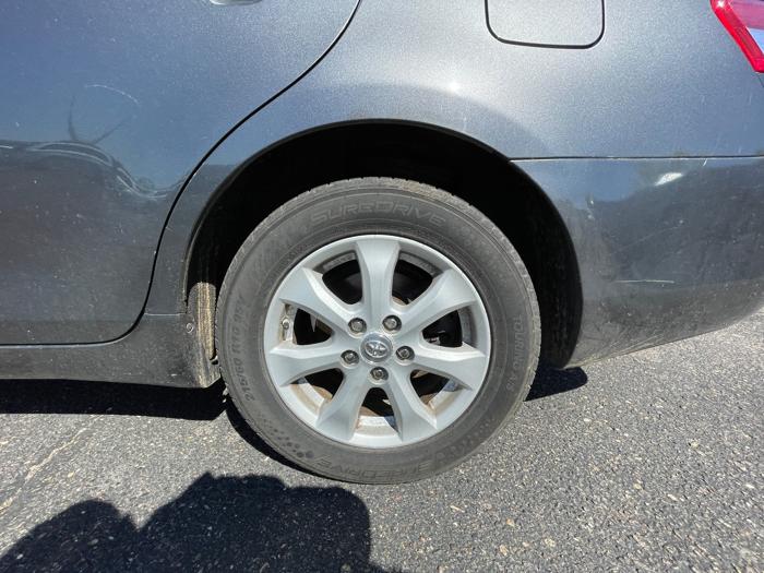 2011 toyota camry base-6-spd-at with 264570 miles for sale near shakopee, minnesota 1fa69c63e3ab4430ae012b82e396ee5d.jpeg