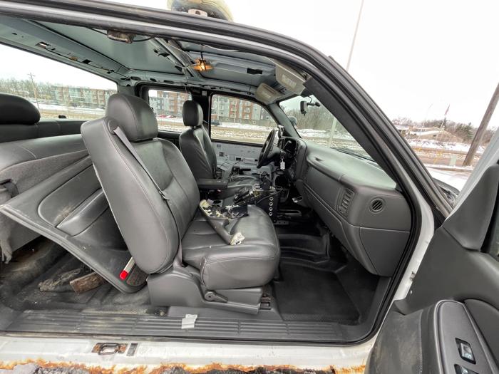 2005 chevrolet silverado-1500 ext.-cab-long-bed-4wd with 169882 miles for sale near elk-river, minnesota 1fd053fd902a4650ab327fa05e33ff15.jpeg