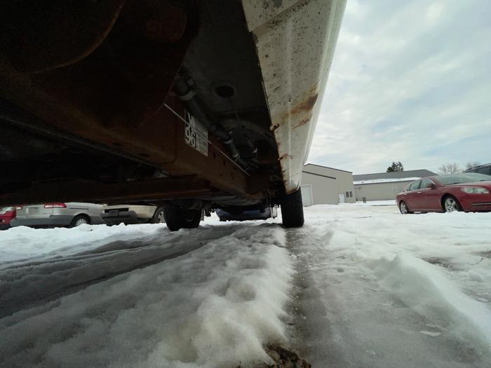 2004 chevrolet suburban 2500-4wd with 245420 miles for sale near elk-river, minnesota 1ff8d248b1924c4489e5ebd6978d07c8.jpeg