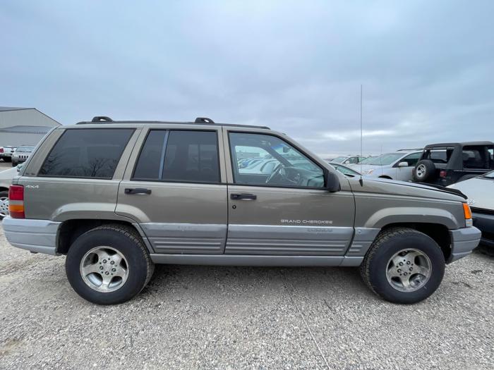 1997 jeep grand-cherokee laredo with 220728 miles for sale near elk-river, minnesota 20149f291f7d4ff0877e214be6ccb7d7.jpg