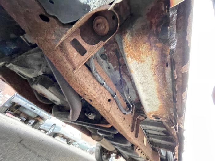 2004 chevrolet express 2500-cargo with 174080 miles for sale near new-hope, minnesota 2014cb41d0d44a80affe4899d0f4cd3c.jpeg