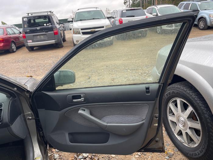 2004 honda civic-hybrid sedan-with-cvt with 159493 miles for sale near elk-river, minnesota 201b7ebfe03942bda12ddb8fd019a201.jpeg