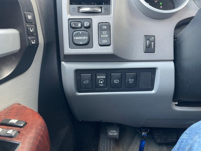 2011 toyota sequoia plantium-4wd-ffv with 210069 miles for sale near hastings, minnesota 201ded4b8ff74d96a4bb2cf0182c0da1.jpeg