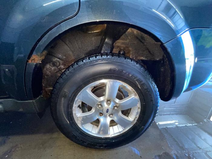 2009 ford escape limited-fwd-v6 with 195306 miles for sale near elk-river, minnesota 2028b4c73ca14c6f89d059c08fc0d23d.jpeg