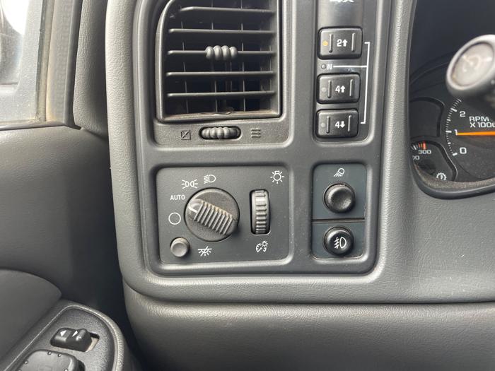 2005 gmc sierra-2500hd crew-cab-long-bed-4wd with 175416 miles for sale near north-branch, minnesota 20314039bcd24b71942f0a41e2d05faf.jpeg
