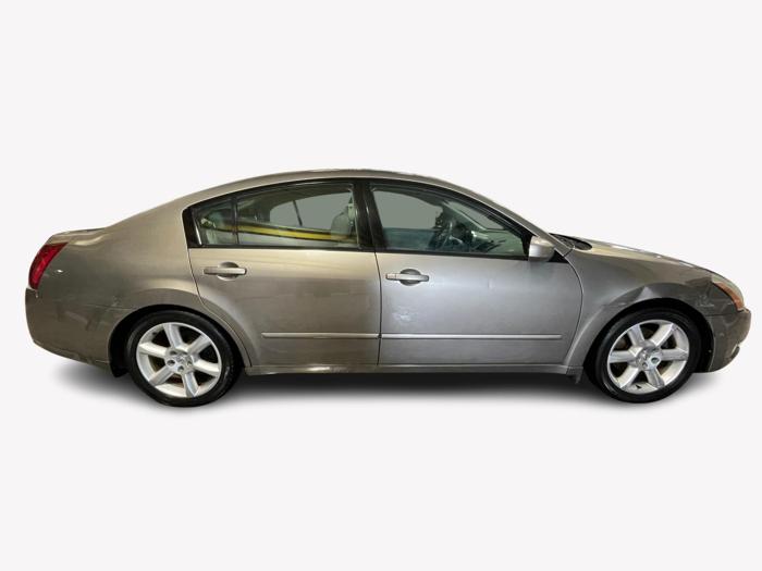 2004 Nissan Maxima
