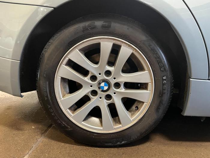 2006 bmw 3-series 325xi-sedan with 99662 miles for sale near elk-river, minnesota 20637607cfe14c549b0f1ea3138af390.jpg
