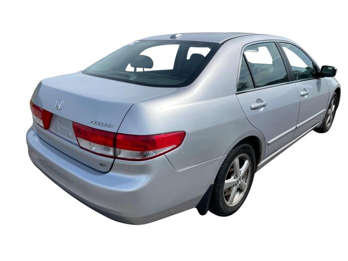2004 honda accord ex-sedan with 137365 miles for sale near elk-river, minnesota 20eeb9838a9e473f990e0ba38085bfee.jpg