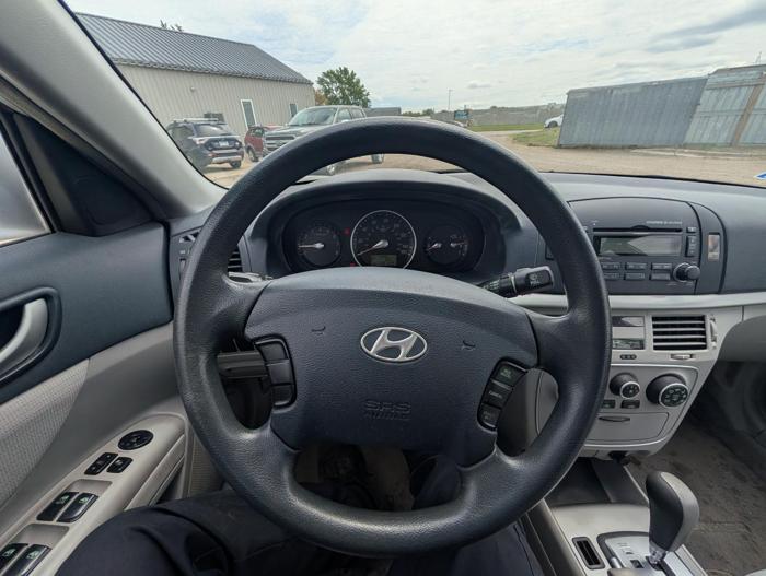 2008 hyundai sonata gls with 126168 miles for sale near elk-river, minnesota 20f877b6ed044072af3237a6717073ab.jpg