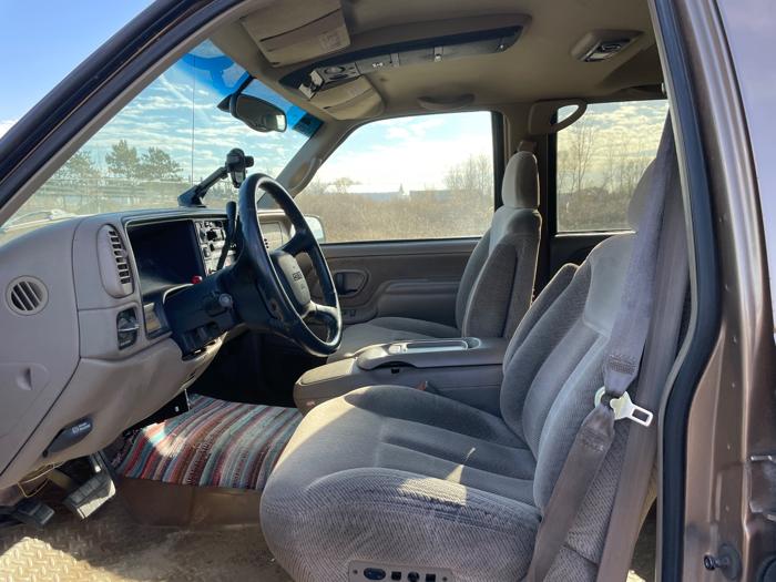 1999 gmc suburban 1500-4wd with 201982 miles for sale near elk-river, minnesota 2108d5f9a05b4d12b73f0c8ee731d836.jpeg