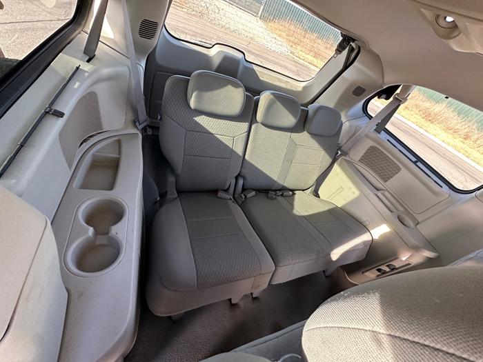 2008 chrysler town-&-country touring with 160232 miles for sale near elk-river, minnesota 212a3a69664c41b88774addb2497451f.jpeg