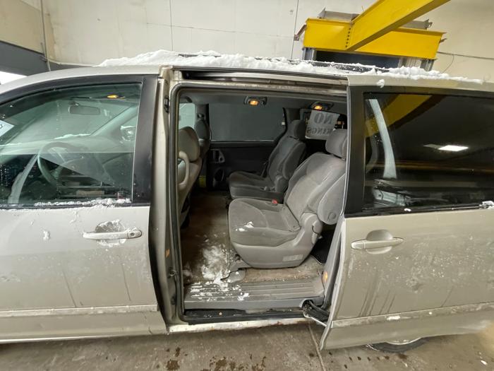 2006 toyota sienna le-7-passenger with 313437 miles for sale near elk-river, minnesota 212d4e8ae7f44aebb39f791207e07eb3.jpeg