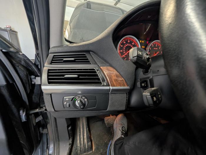 2012 bmw x6 xdrive35i with 170888 miles for sale near elk-river, minnesota 213b15fc865746a3862d40bdc5908f8b.jpg