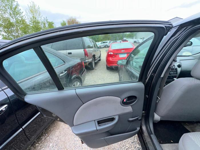 2006 saturn ion sedan-2-w-auto for sale near elk-river, minnesota 2142821ae15140b9ac79dbc3668877be.jpeg
