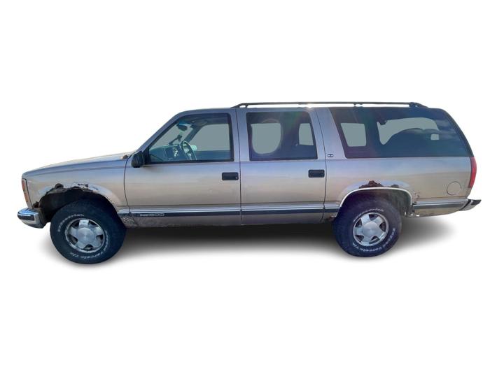 1999 gmc suburban 1500-4wd with 201982 miles for sale near elk-river, minnesota 218a91e46a4f4f9bbd60034d2e556695.jpg