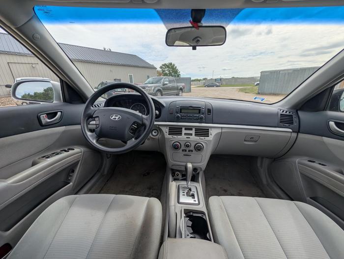 2008 hyundai sonata gls with 126168 miles for sale near elk-river, minnesota 218ffc32c5064f33a637b6626ed1711c.jpg