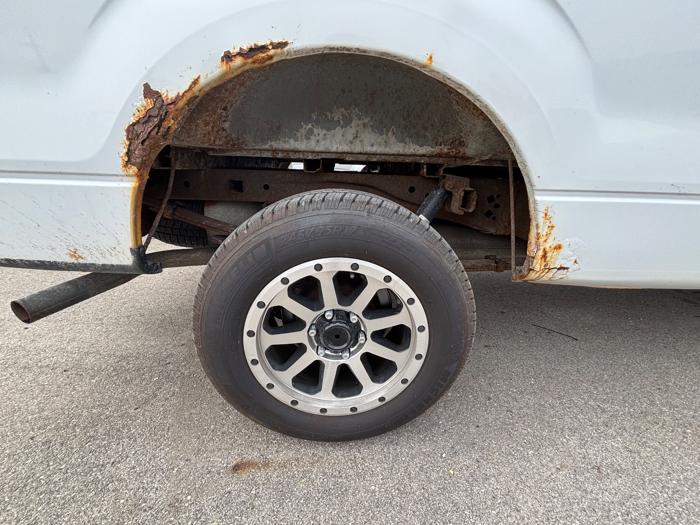 2009 ford f-150 stx-6.5-ft.-bed-4wd with 61990 miles for sale near rochester, minnesota 21c6626ea9444c70ad65435c90c18b03.jpeg