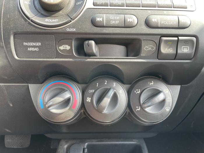 2008 honda fit sport-5-speed-at with 205274 miles for sale near elk-river, minnesota 21e68a1c87ce4143ab9c16782ccda76e.jpeg