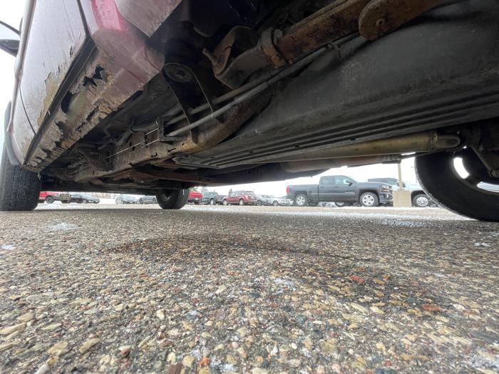 2008 chevrolet silverado-1500 ls-crew-cab-4wd with 200273 miles for sale near fridley, minnesota 21ed6a741e634b4d8b90919f41776c24.jpeg