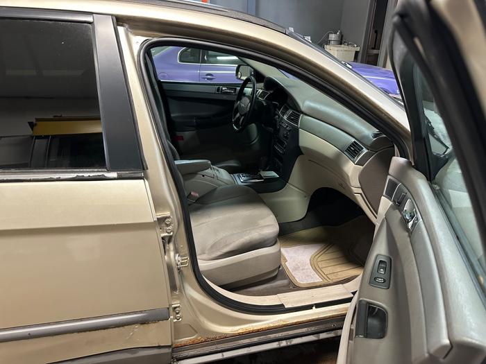 2005 chrysler pacifica awd with 163217 miles for sale near elk-river, minnesota 21f1ea1c2fe14391bfc4083c086021c1.jpeg