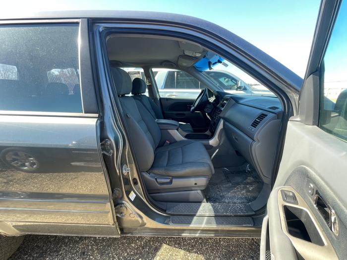 2007 honda pilot lx-4wd with 190634 miles for sale near rochester, minnesota 221724f9cfc8401cafebf870cf6c054e.jpeg