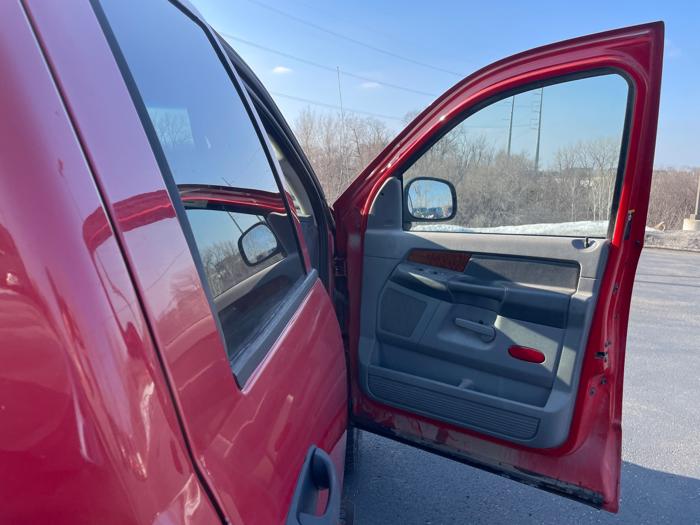 2006 dodge ram-2500 laramie-quad-cab-4wd with 323244 miles for sale near clearwater, minnesota 22198ed24a3c4deb944f572efd535a87.jpeg