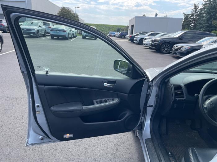 2004 honda accord ex-sedan with 137365 miles for sale near elk-river, minnesota 221df935429348e7bd3172b9c7b2898a.jpeg