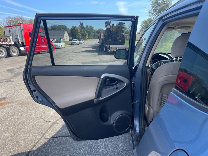 2007 toyota rav4 limited-i4-4wd with 200418 miles for sale near elk-river, minnesota 222abfd6dbec476b95e2bd74162068c2.jpeg