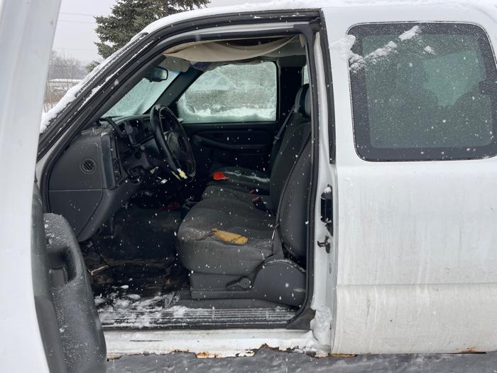 2003 chevrolet silverado-1500 ext.-cab-short-bed-2wd with 220326 miles for sale near fridley, minnesota 22303d68b7e246e7a514256a4f16b2f1.jpeg