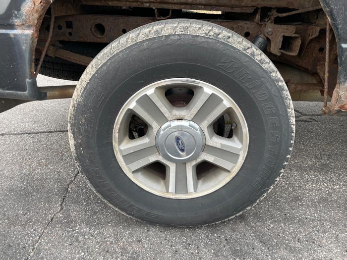 2006 ford f-150 fx4-supercab-5.5-ft-box with 123948 miles for sale near elk-river, minnesota 2235dab0970c4d72860f70b61049cb97.jpeg