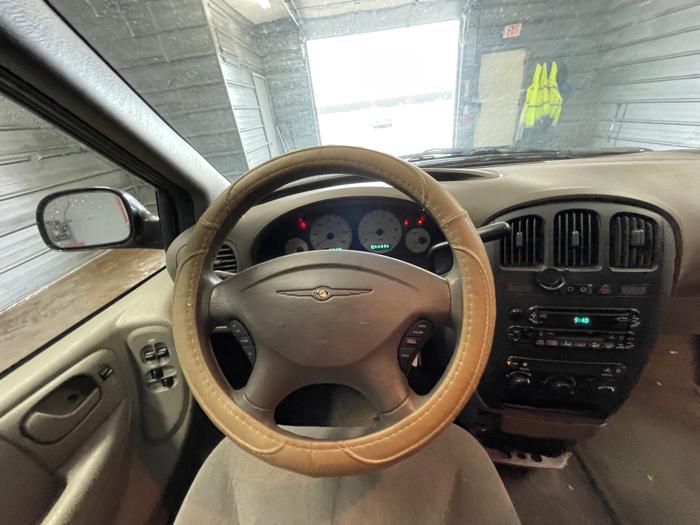 2003 chrysler voyager lx with 147148 miles for sale near elk-river, minnesota 2246e25713804e92bf71ab824a102b1b.jpeg
