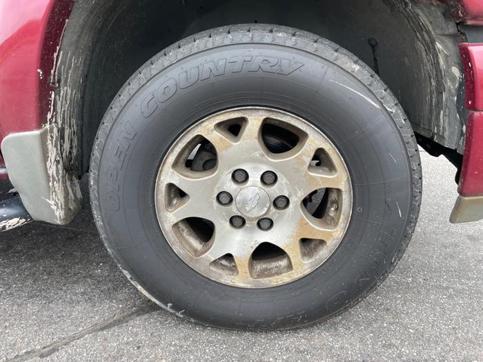 2004 chevrolet suburban 1500-4wd with 315133 miles for sale near elk-river, minnesota 224f248831ca46d1a03c6ae862130261.jpeg