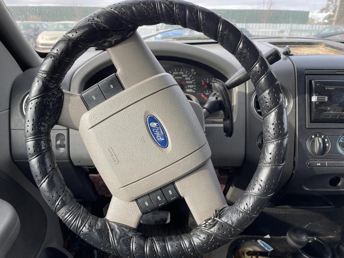 2004 ford f-150 xl with 243495 miles for sale near elk-river, minnesota 225aa64eb97d4711a48f83511da71899.jpg