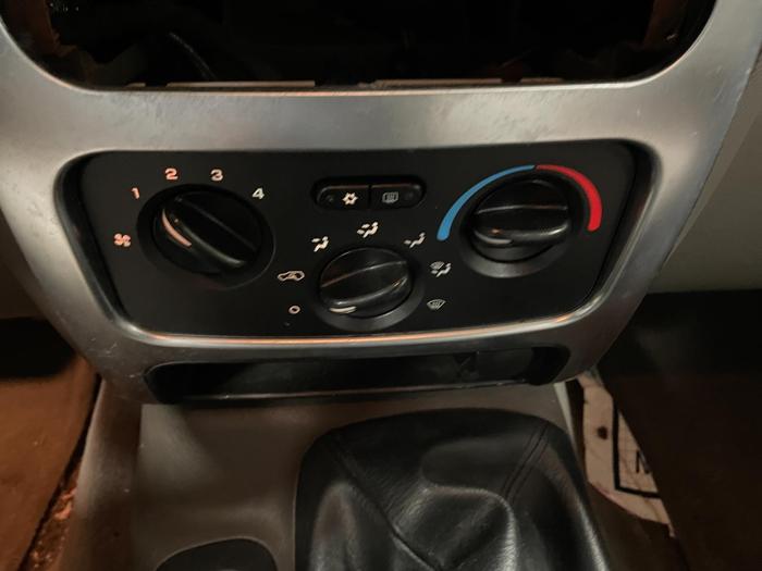 2003 jeep liberty renegade with 114570 miles for sale near elk-river, minnesota 226fcd77ab9240a68bd0d939612bfadf.jpg