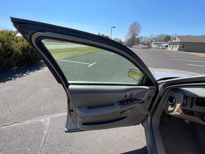 2001 buick park-avenue with 172418 miles for sale near columbus, minnesota 227b4d0d44fb4be48695fba4abdf168e.jpeg