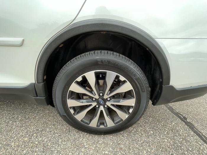 2015 subaru outback 2.5i-limited with 165500 miles for sale near eden-prairie, minnesota 22942f5993614fac937ea0082a6744d2.jpeg