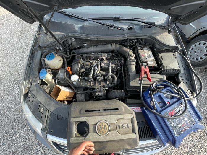 2008 volkswagen passat lux with 140386 miles for sale near elk-river, minnesota 22b15a56210c4b99aa1ae2bd5f0f485a.jpg