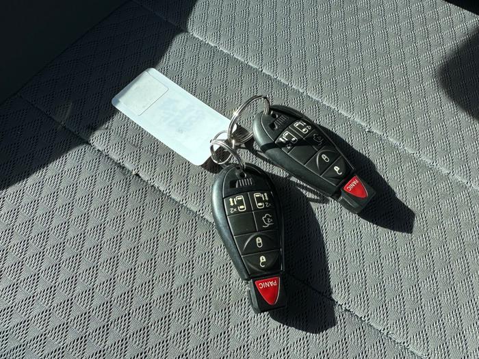 2008 chrysler town-&-country touring with 160232 miles for sale near elk-river, minnesota 22d144811b7c4dcf9c05b943225dd7b7.jpeg