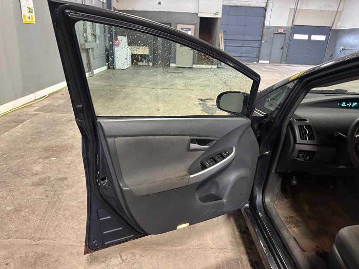 2010 toyota prius prius-ii with 237350 miles for sale near elk-river, minnesota 22d934ba85254162bee98fb2ac0bf15b.jpeg