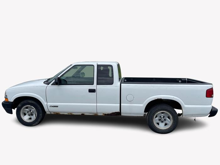 2001 chevrolet s-10-pickup with 161221 miles for sale near elk-river, minnesota 22dc025fa8534062956b96da3bce7c3e.jpg